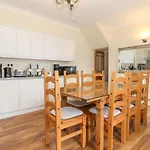 Melbreak House 2 度假居 *