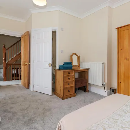 Melbreak House 2 Ferienhaus *