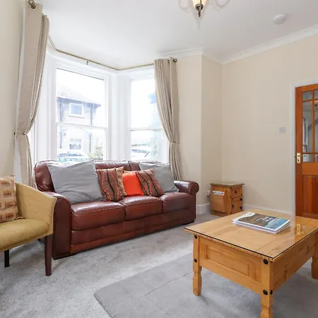 Vakantiehuis Melbreak House 2 *